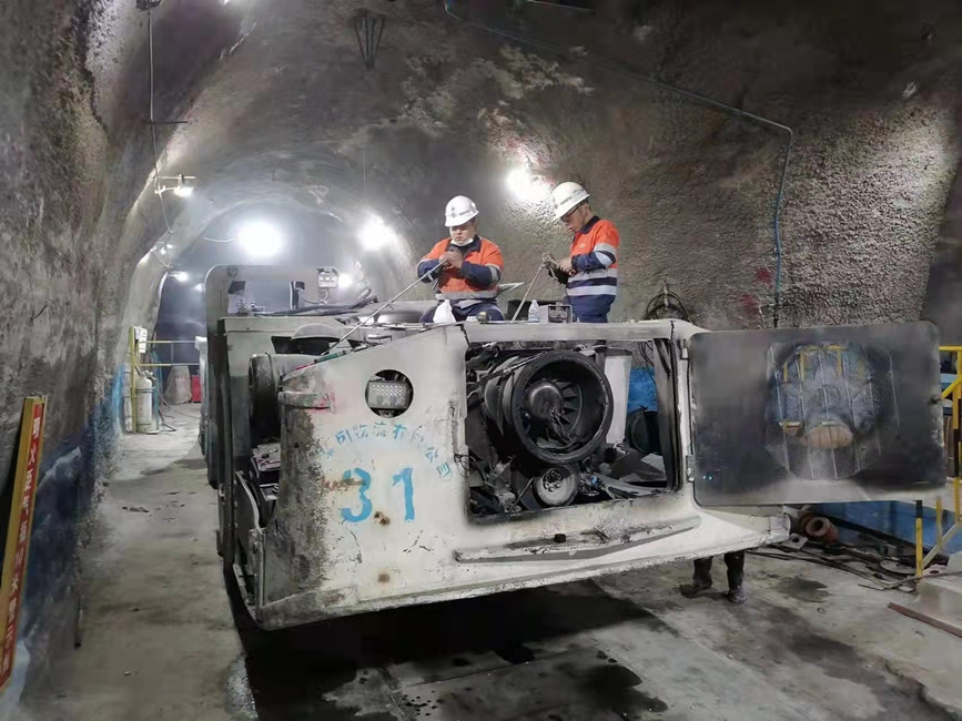 工礦車輛鑿巖臺車滅火方式-水基型自動防滅火系統